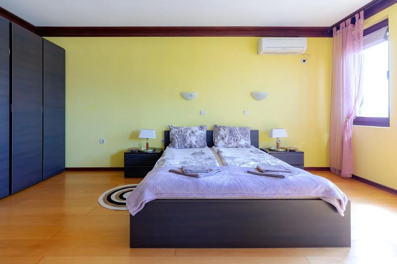 סוזופול Guest House Slavyanka